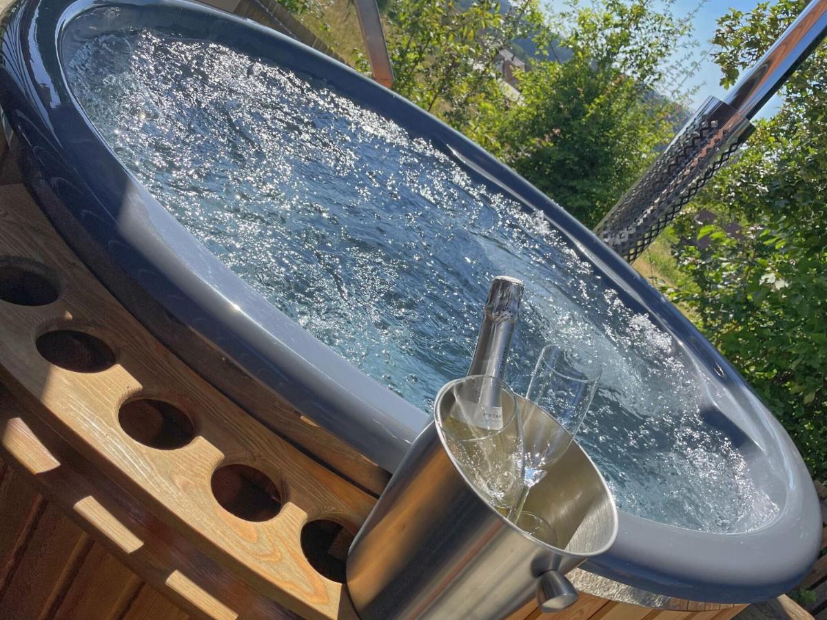 Comfortable Holiday Home With Hot Tub Teunz Exteriör bild
