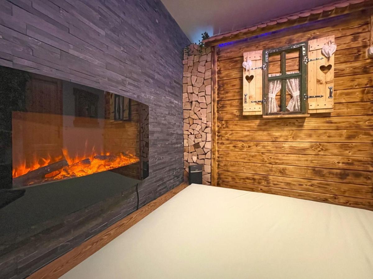 Comfortable Holiday Home With Hot Tub Teunz Exteriör bild